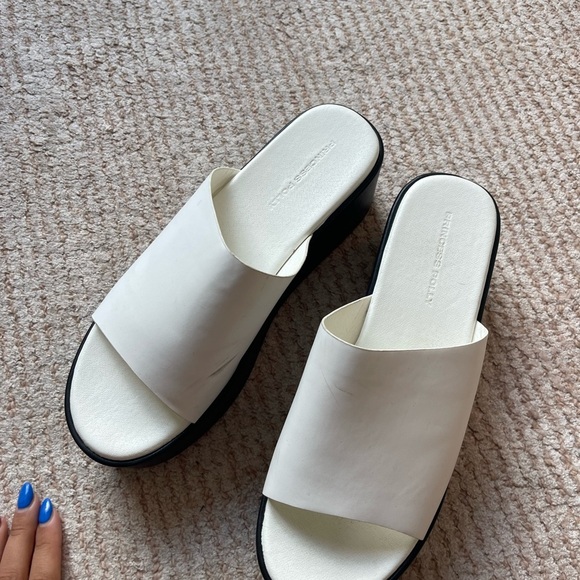 Princess Polly Platform Women's White Slide Sandals - Picture 7 of 7